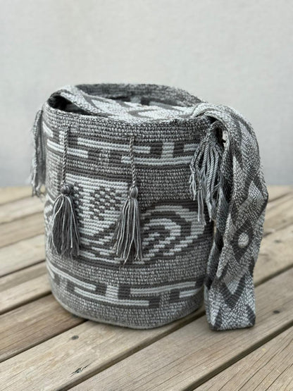 Mochilas GRANDE Diseño Hombre 🔹🩶 (31x28)