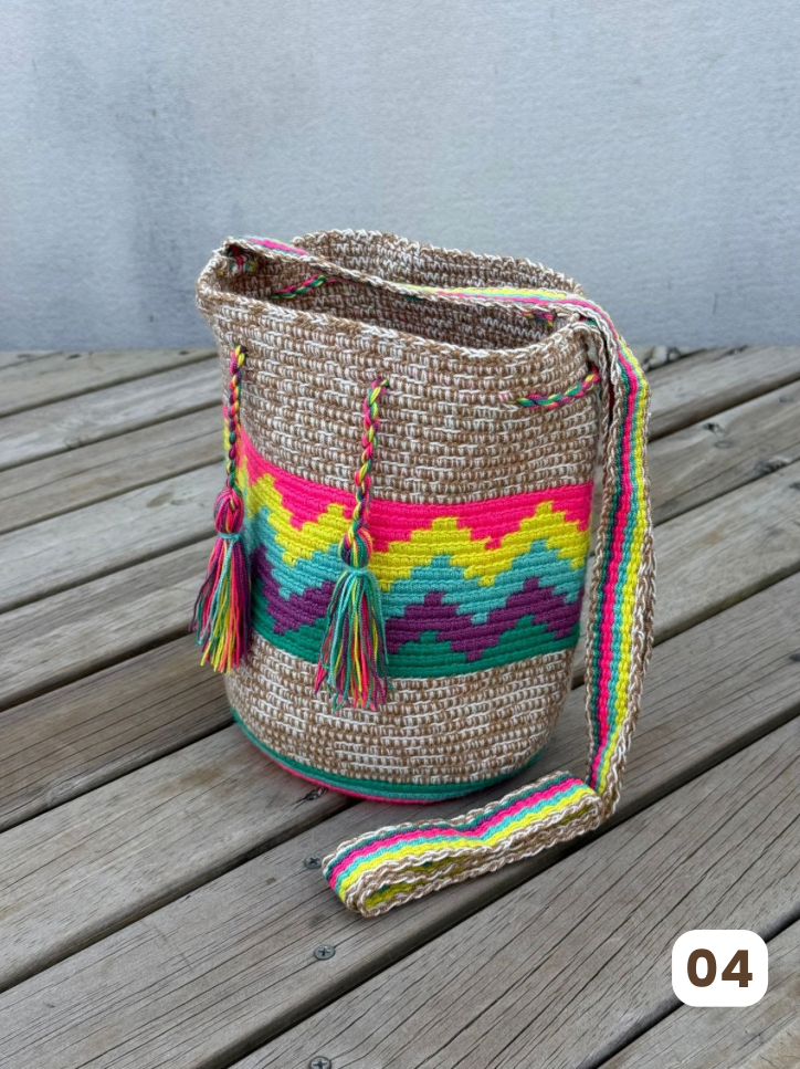 Mochila MEDIANA Tonos Pastel (22x18)⭐️