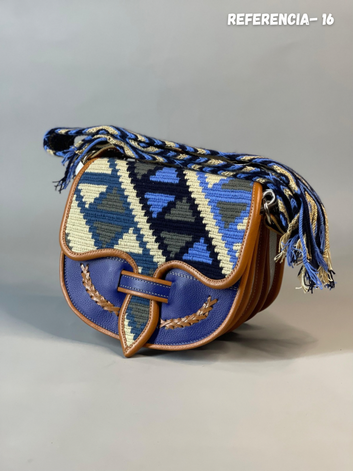 ⭐️ 👜CARRIEL WAYUU    (21x26cm)😍