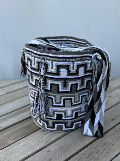 Mochilas GRANDE Diseño Hombre 🔹🩶 (31x28)