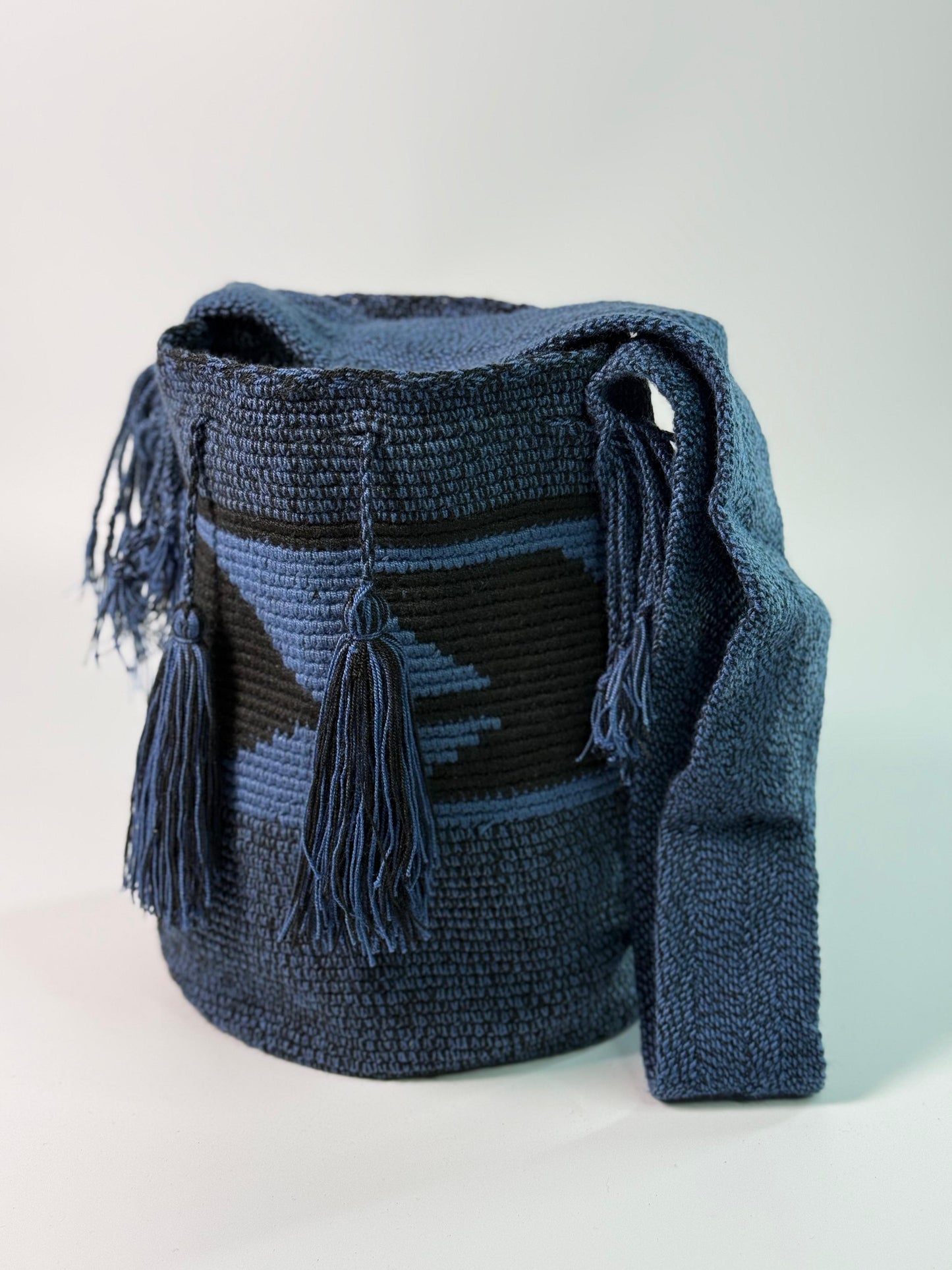 Mochilas GRANDE Diseño Hombre 🔹🩶 (31x28)