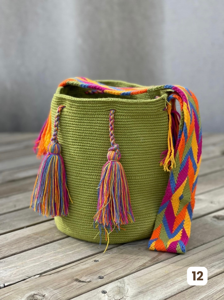 Mochila GRANDE Tonos Pastel ⭐️(31x28)