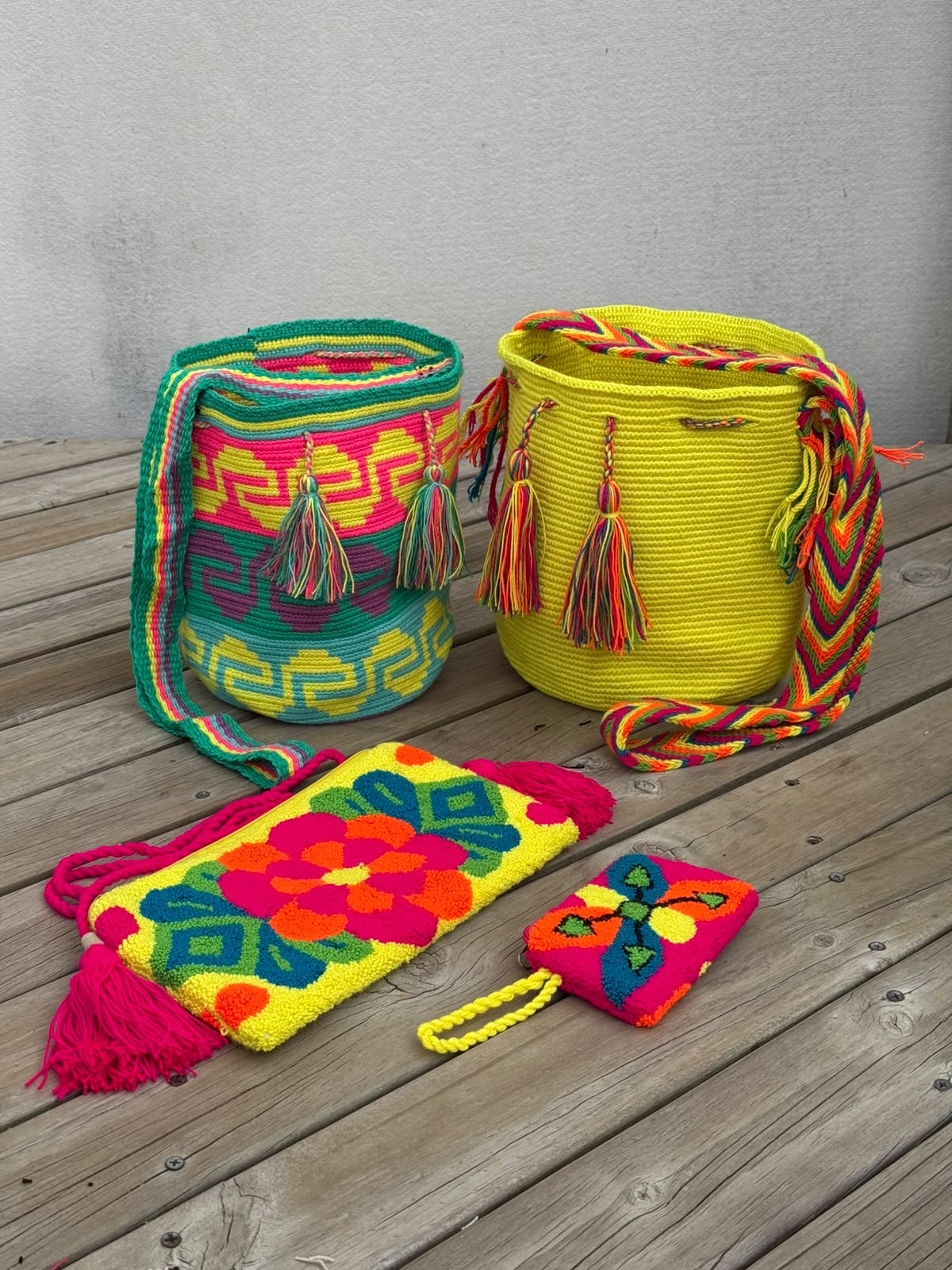 Combo Especial: 2 Mochilas MEDIANAS + (Sobre Wayuu + Monedero GRATIS)