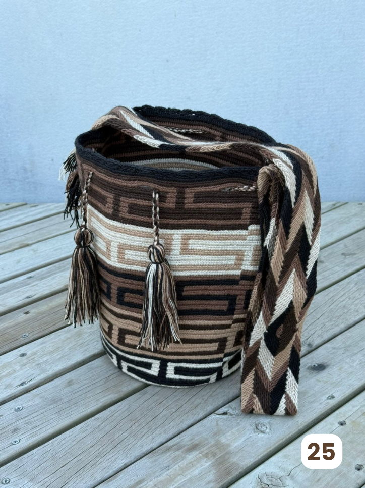 Mochila GRANDE Tonos Tierra🌤️ (31x28)