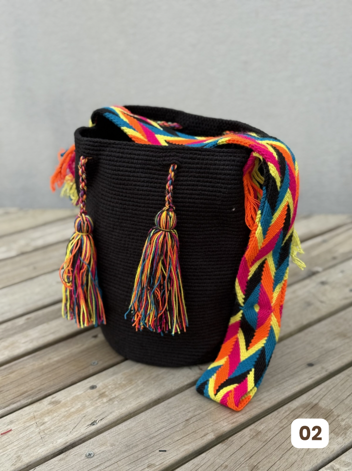 Mochila GRANDE Negra⚫️ 🎩(31x28)