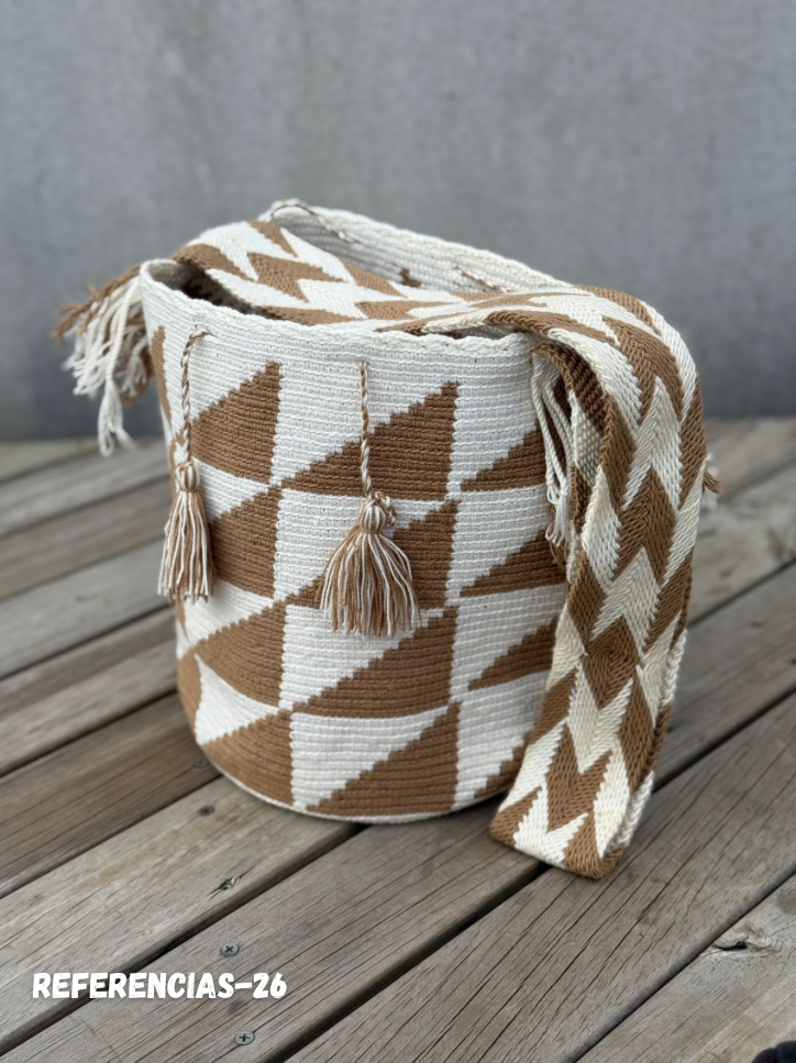 Mochila GRANDE Tonos Tierra🌤️ (31x28)