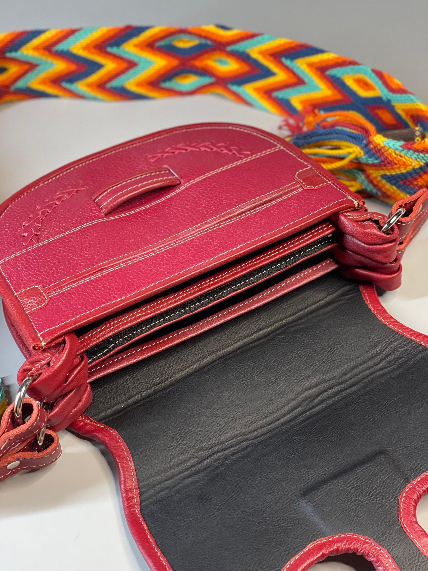 Carriel Wayuu Coral Ardiente