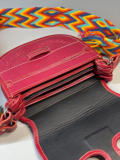 Carriel Wayuu Coral Ardiente