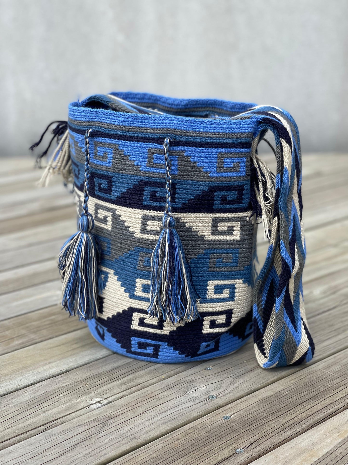Mochilas GRANDE Diseño Hombre 🔹🩶 (31x28)