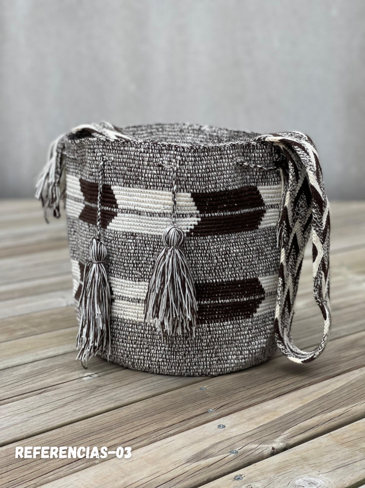 Mochilas GRANDE Diseño Hombre 🔹🩶 (31x28)