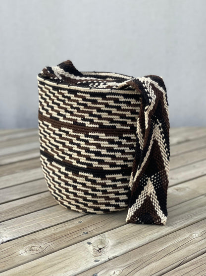 Mochila GRANDE tipo Arhuaca ⭐️🐑(30x28)