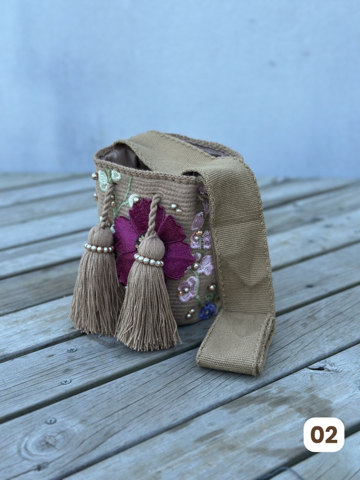 Mochila Recamada PEQUEÑA Primavera🌸🌷💎 (17x15)