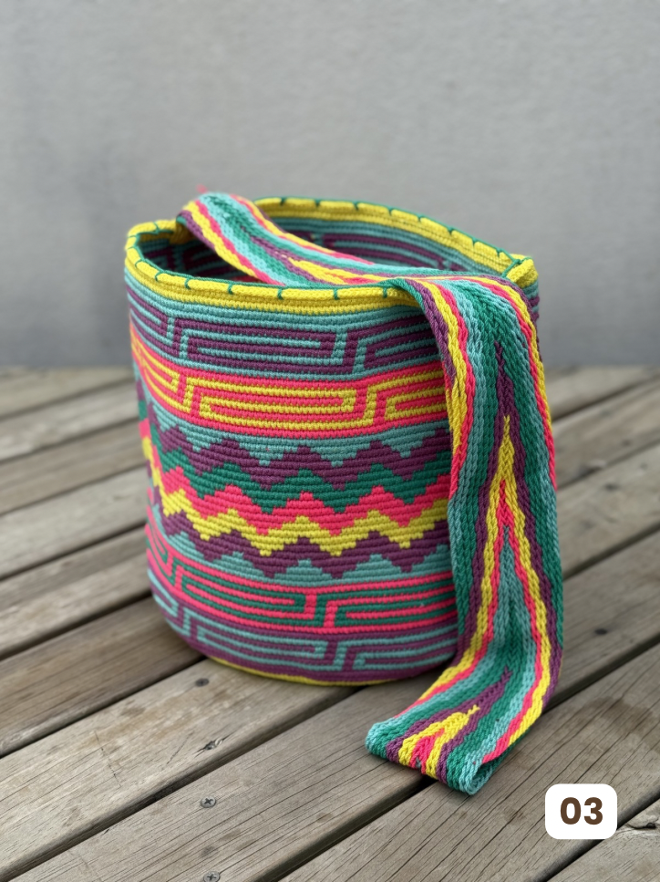 Mochila GRANDE tipo Arhuaca ⭐️🐑(30x28)