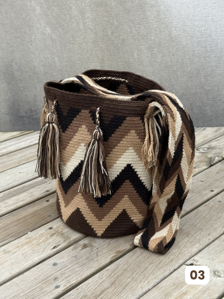 Mochila GRANDE Tonos Tierra🌤️ (31x28)