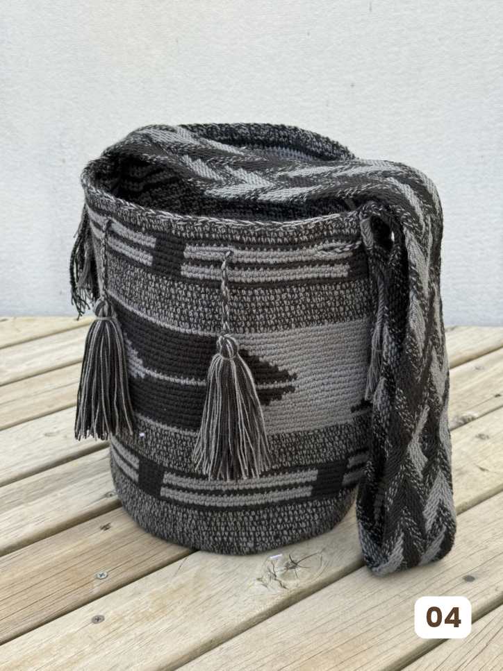 Mochilas GRANDE Diseño Hombre 🔹🩶 (31x28)