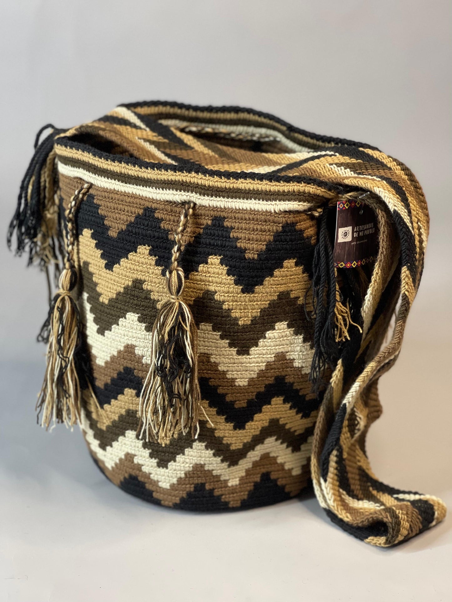 Mochila GRANDE Tonos Tierra🌤️ (31x28)