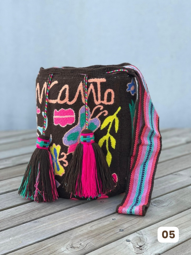 Mochila Tapizada PREMIUM (33x30Cm)🎨✨