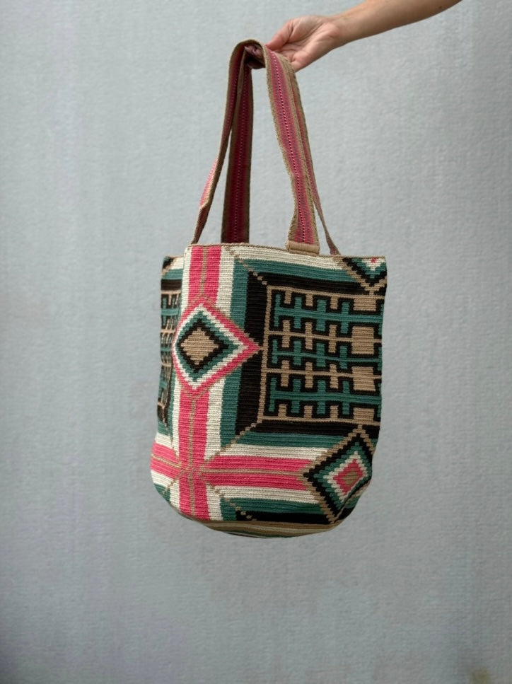 Mochilon Wayuu Edición Limitada (40x34)