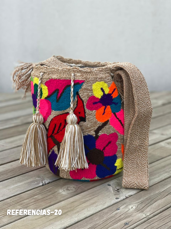 Mochila GRANDE Tapizada (31x28)🦜