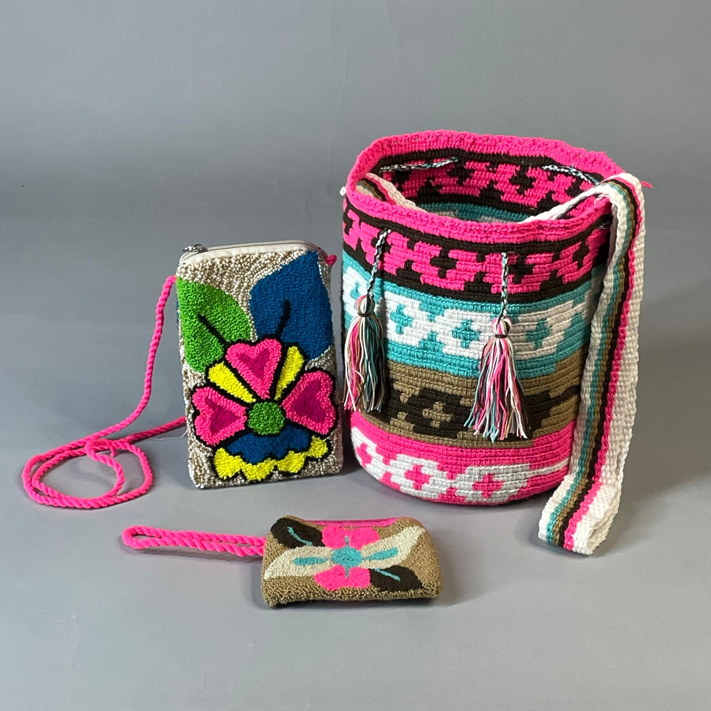 ✨Combo: Mochila MEDIANA Diseño+ Portacelular + (MONEDERO GRATIS) 🎁