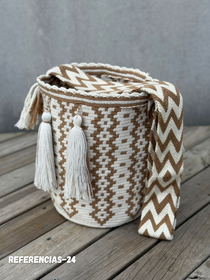 Mochila GRANDE Tonos Tierra🌤️ (31x28)