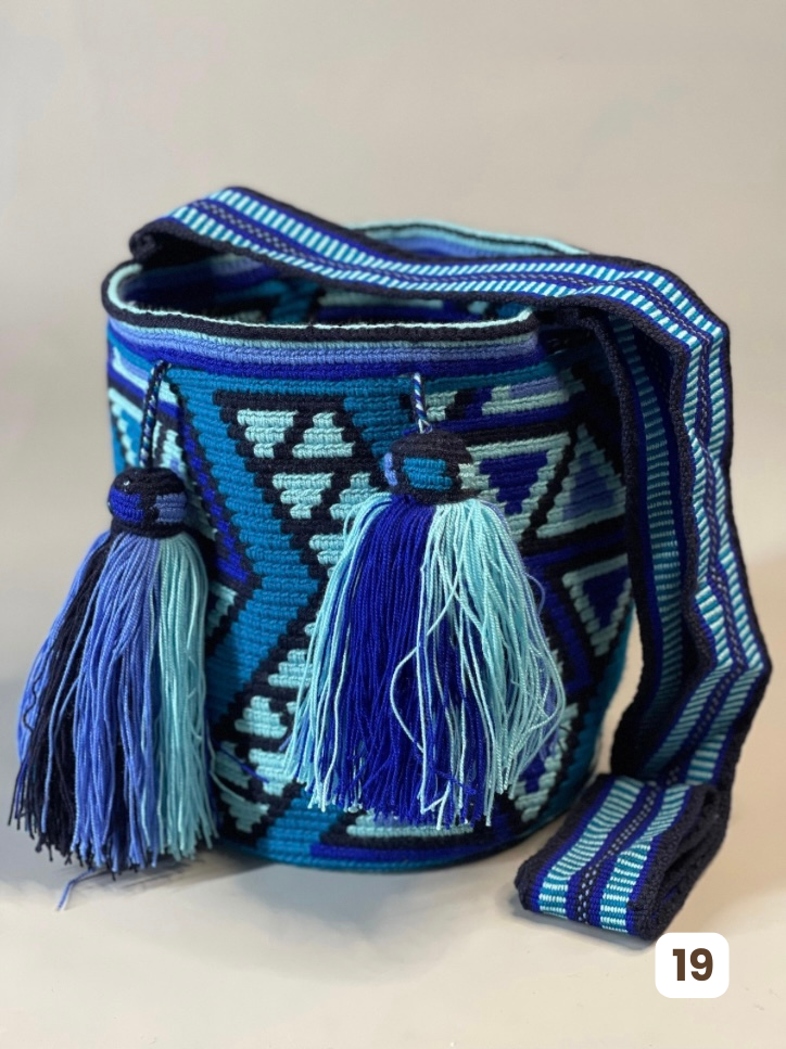 Mochila MEDIANA PREMIUM ⭐️ (22x20)
