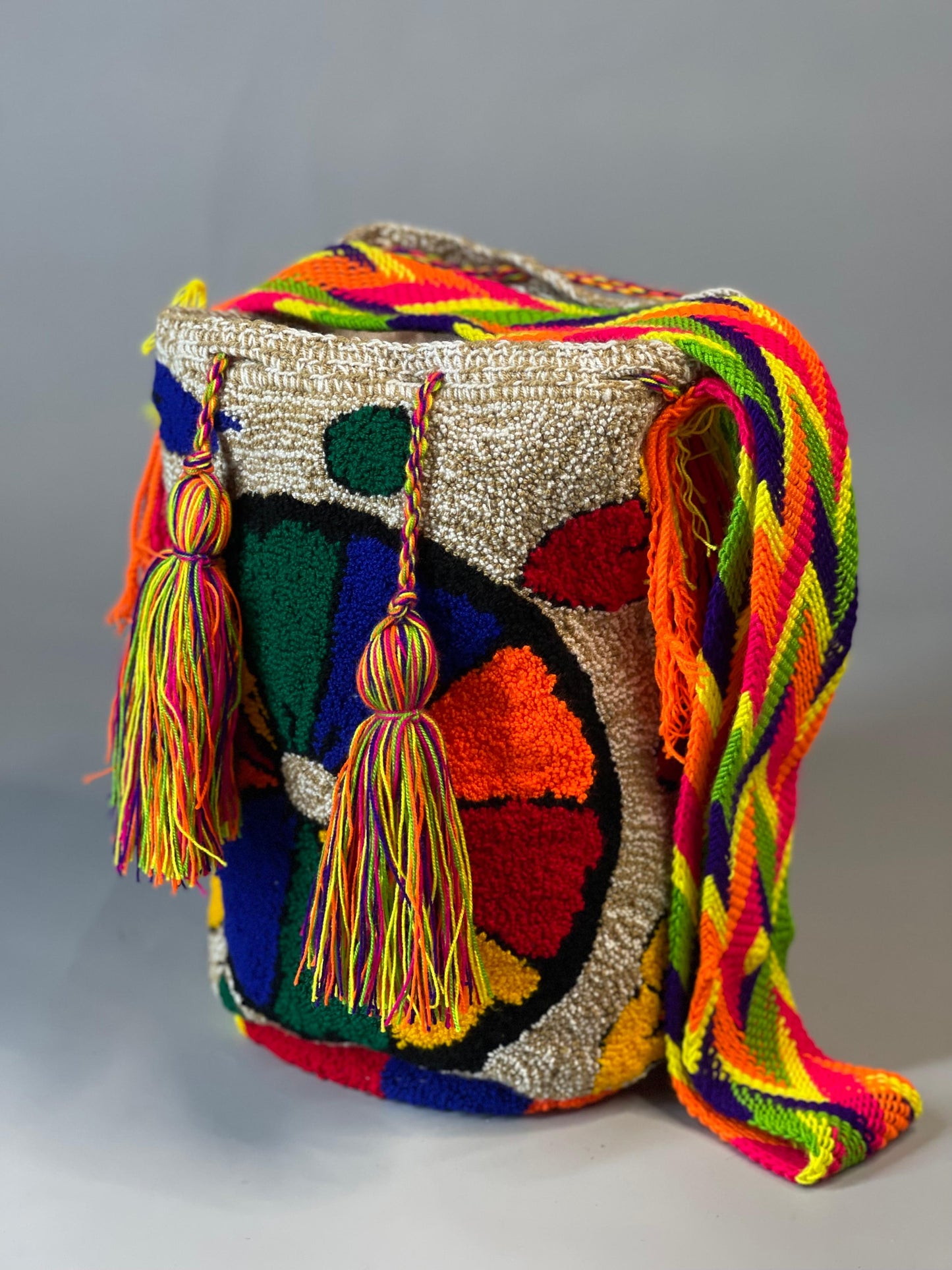 Mochila GRANDE Tapizada (31x28)🦜