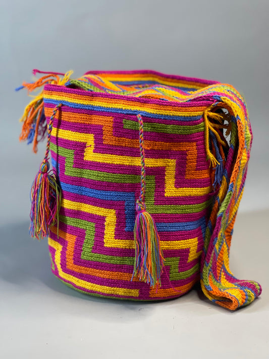 Mochila GRANDE Esencia Clásica🍂 (31x28)