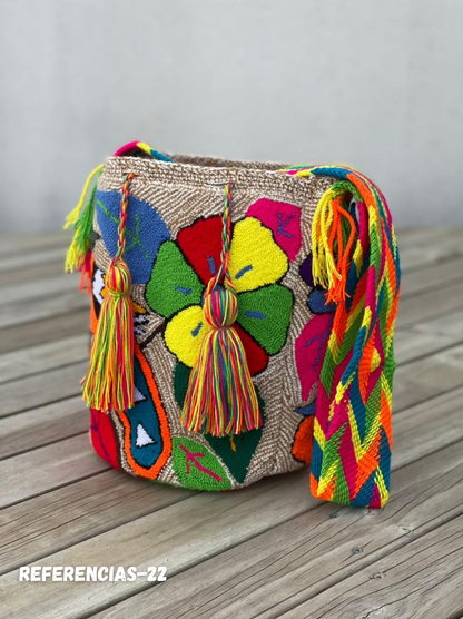 Mochila GRANDE Tapizada (31x28)🦜