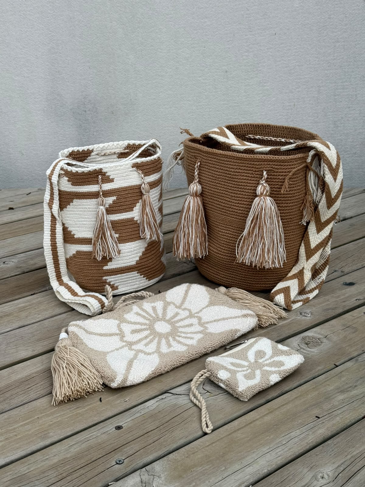 Combo Especial: 2 Mochilas MEDIANAS + (Sobre Wayuu + Monedero GRATIS)