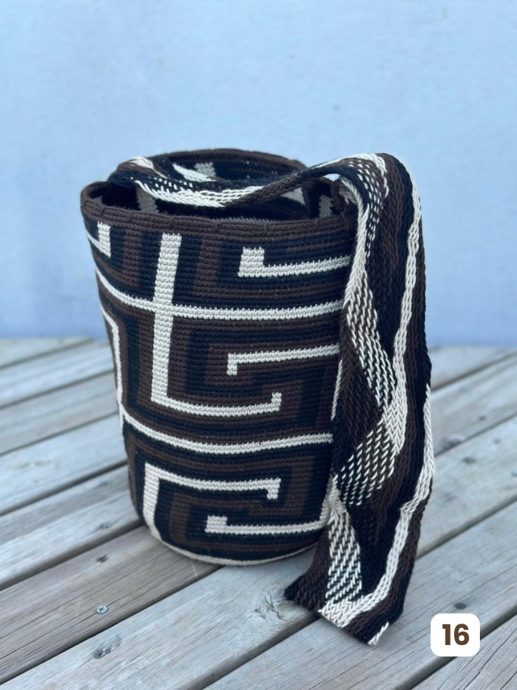 Mochila GRANDE tipo Arhuaca ⭐️🐑(30x28)