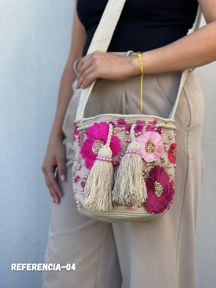 Mochila Recamada MEDIANA Primavera🌸🌷💎 (22x20)