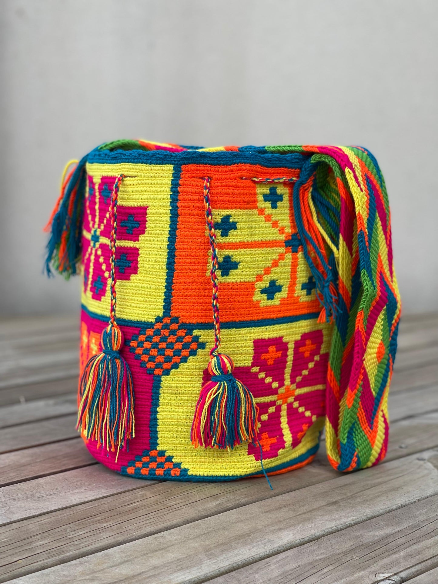 Mochila GRANDE Fiesta Tropical🌴 (31x28)