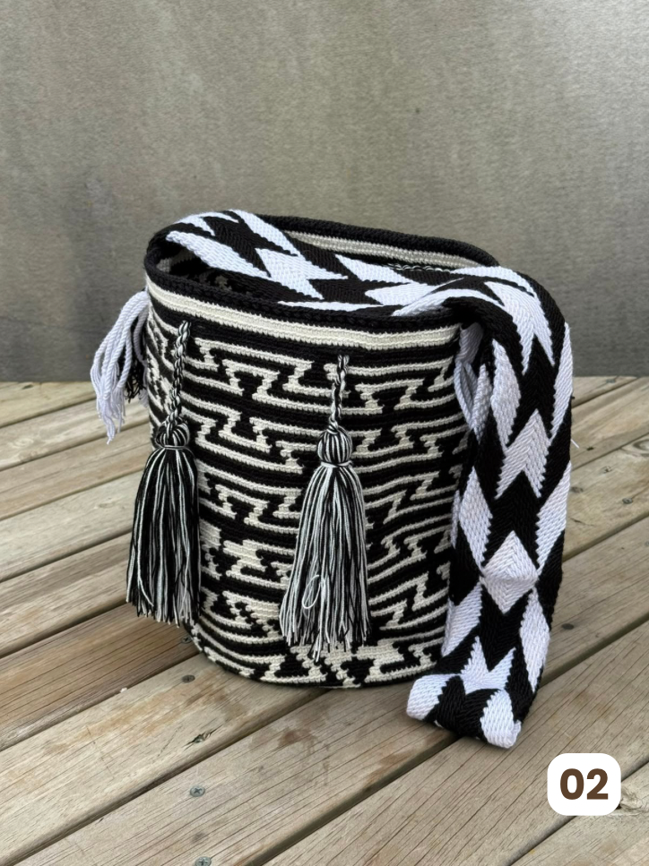 Mochilas GRANDE Diseño Hombre 🔹🩶 (31x28)