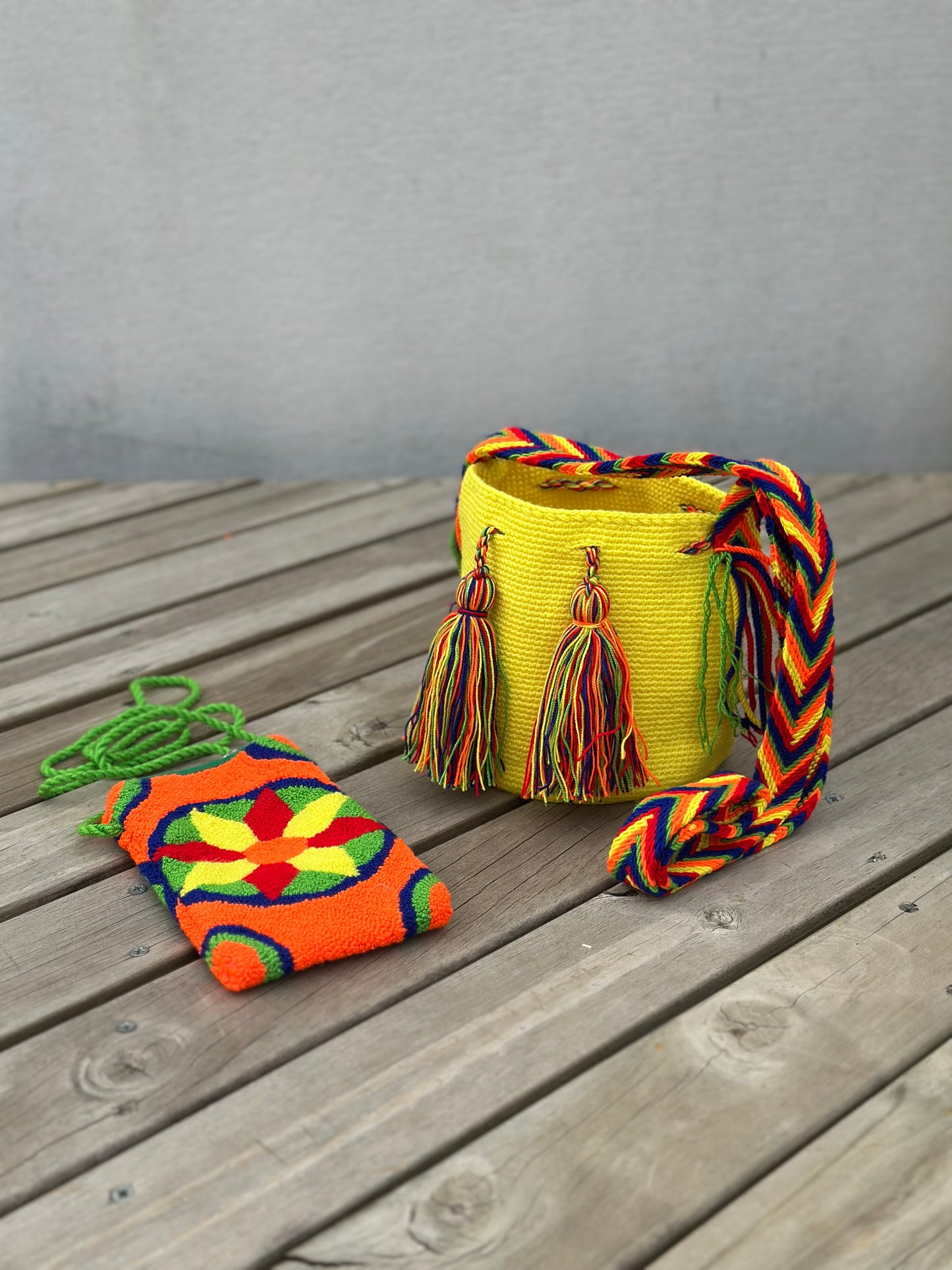 🎒📱 Combo Wayuu: Mochila Pequeña + PortaCelular 🚚✨