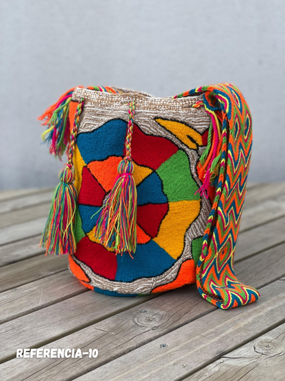 Mochila GRANDE Tapizada (31x28)🦜