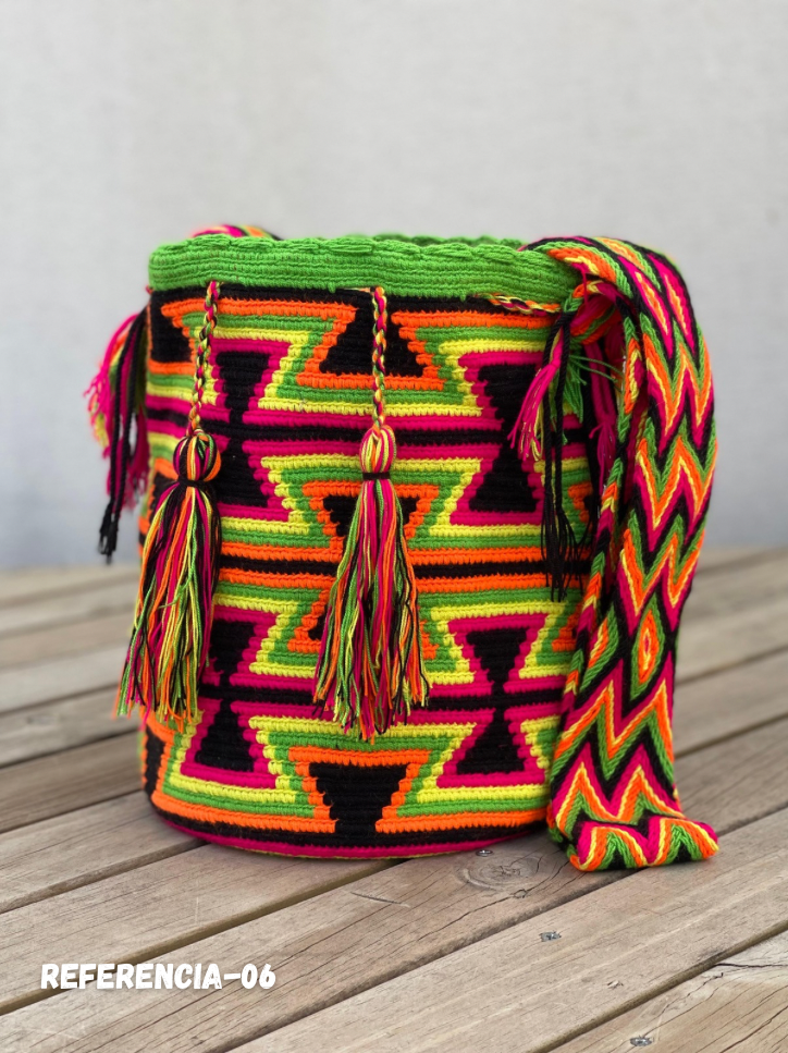 Mochila GRANDE Fiesta Tropical🌴 (31x28)