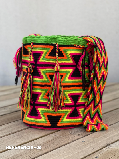 Mochila GRANDE Fiesta Tropical🌴 (31x28)