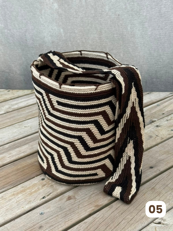 Mochila GRANDE tipo Arhuaca ⭐️🐑(30x28)