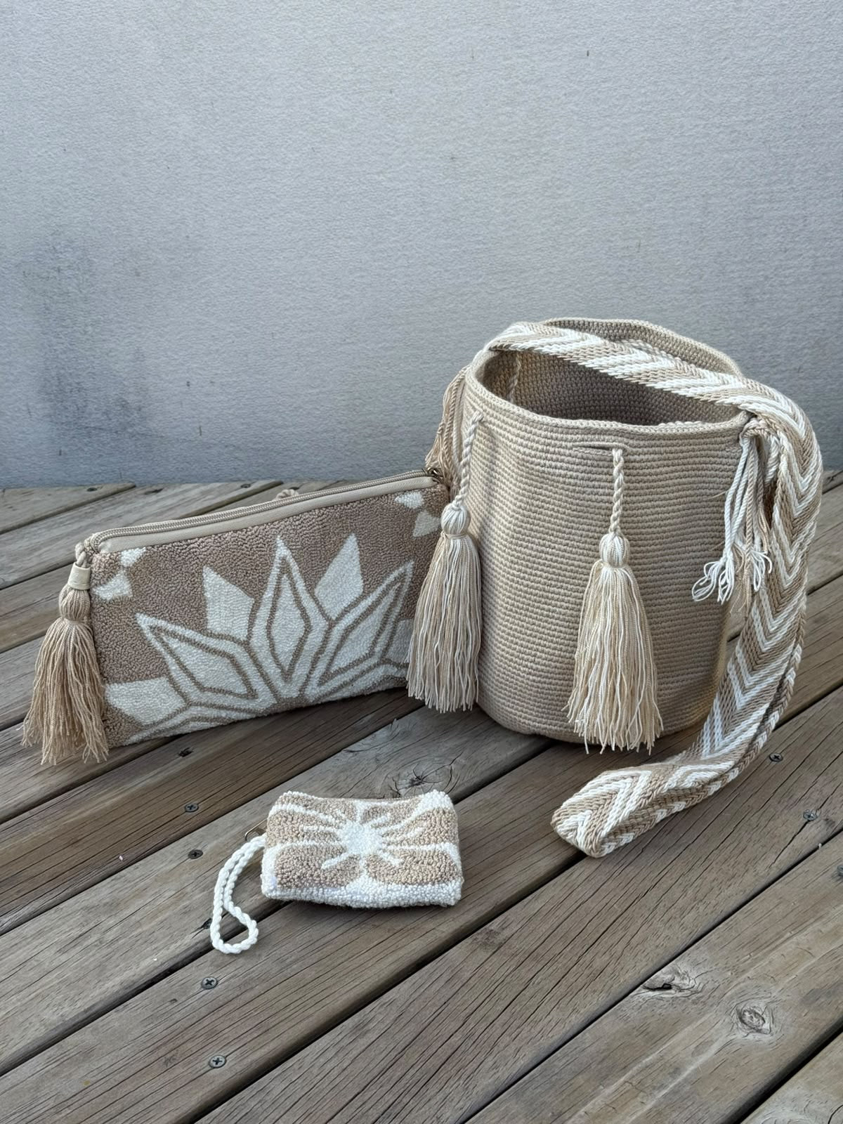 Combos Wayuu: Mochila MEDIANA + Sobre + (MONEDERO GRATIS)
