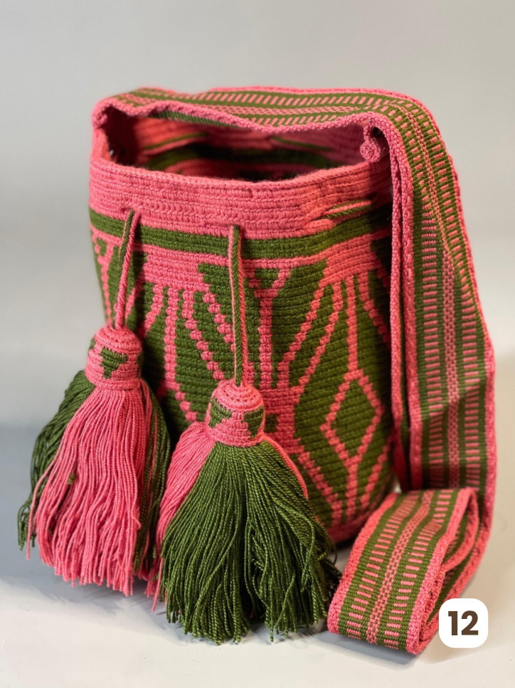 Mochila MEDIANA Colección PREMIUM  🔥⭐️ (22x20)