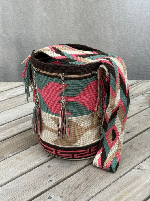 Mochila GRANDE Tonos Guayaba (31x28)