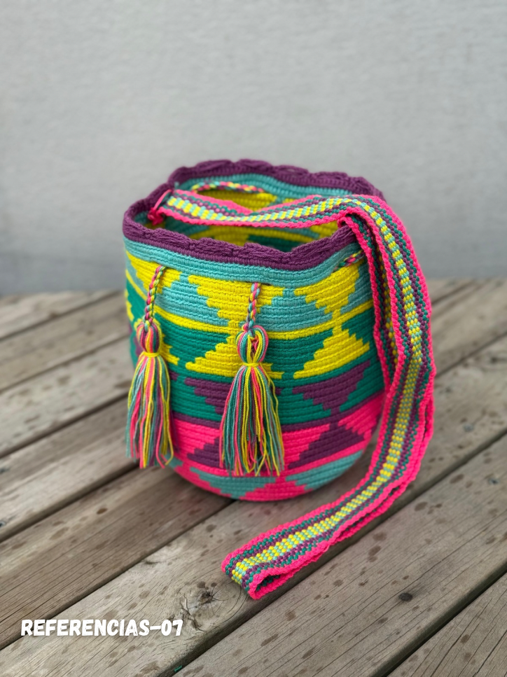 Mochila MEDIANA Tonos Pastel (22x18)⭐️