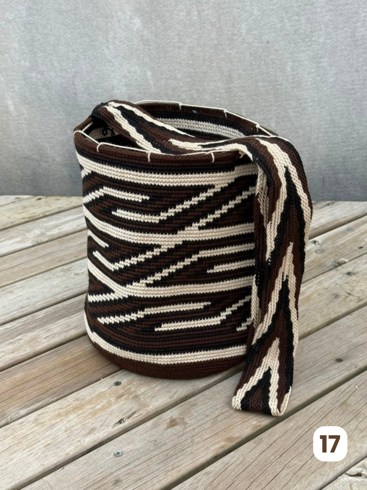 Mochila GRANDE tipo Arhuaca ⭐️🐑(30x28)