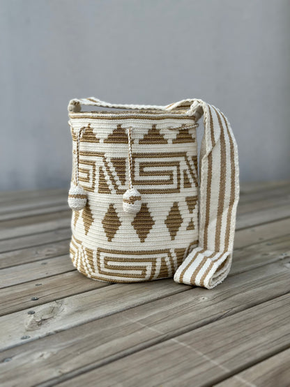 MEDIANA PREMIUM Detalles en SEDA⭐️✨ (22x20)