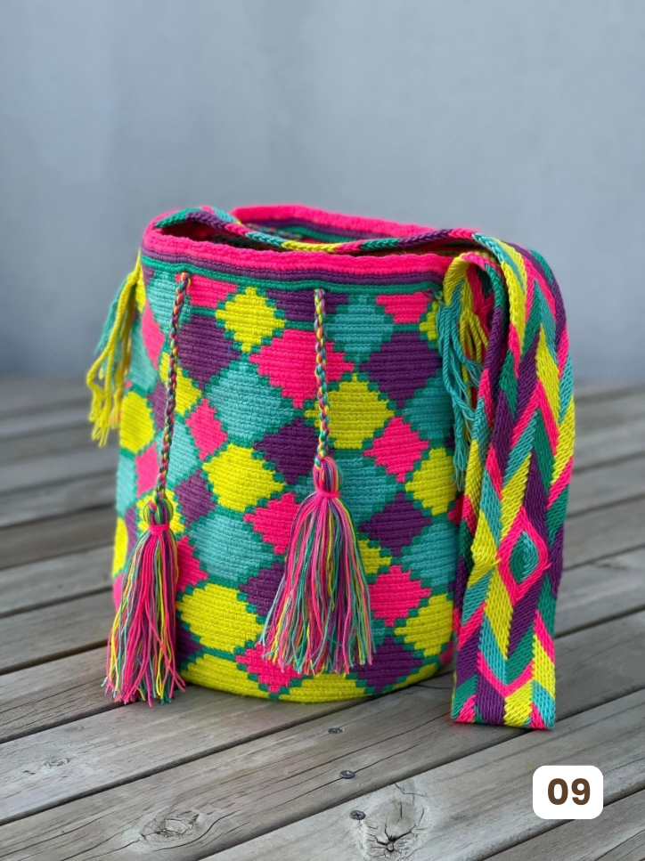 Mochila GRANDE Tonos Rosa🌹💞(31x28)
