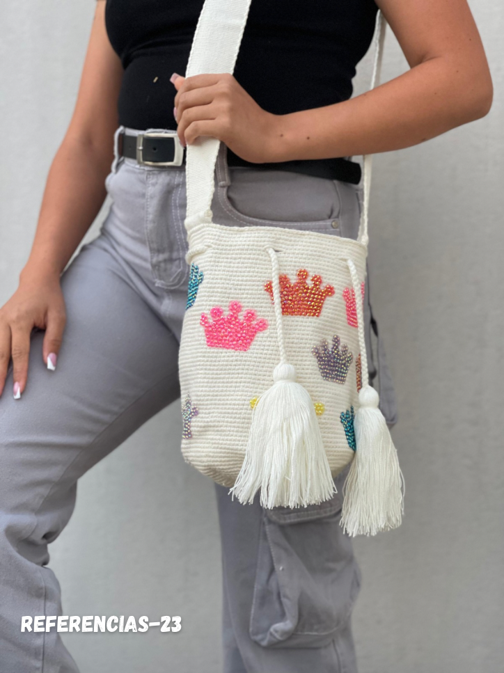 Mochila MEDIANA Perlada💫(22x18)