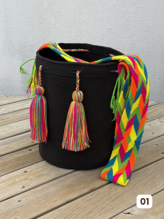Mochila GRANDE Negra⚫️ 🎩(31x28)