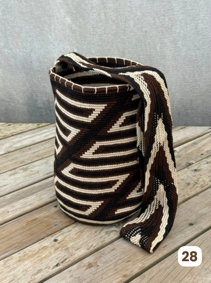 Mochila GRANDE tipo Arhuaca ⭐️🐑(30x28)