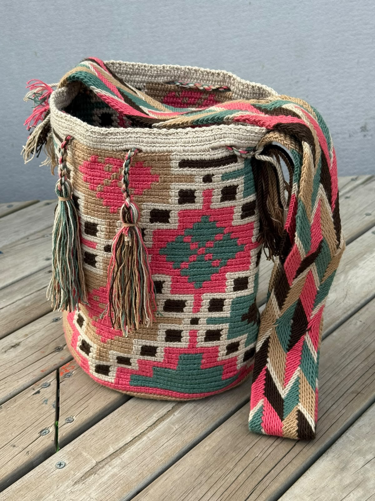 Mochila GRANDE Tonos Guayaba (31x28)